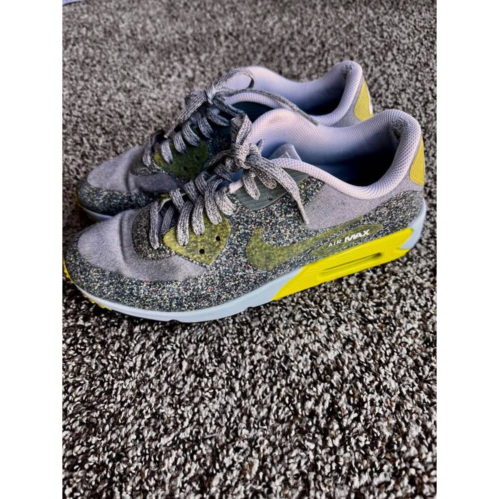 Nike Air Max 90 Golf Shoes Men’s Size 11 Gray Volt Spikeless Golf Sneakers